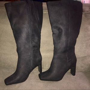Black Heeled Boots